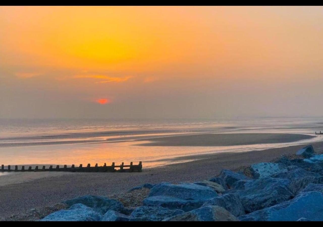 Mp676 Parkdean Camber Sands المظهر الخارجي الصورة
